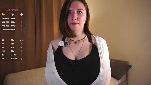 TyeshaMonter online show from April 8, 5:13 pm