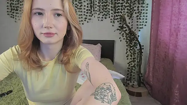 Leona Vixen online show from April 18, 6:39 am