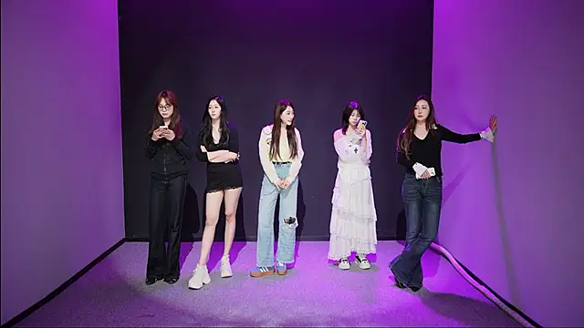 lsCY001 online show from April 2, 10:57 am