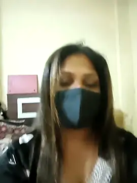 SluttySonam online show from April 5, 9:23 pm