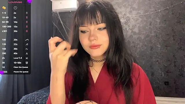 EmilyEmbears online show from May 27, 6:10 am