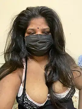 Snapshot of Shalu_naughty69 chatting on July 18, 5:22 am Shalu naughty69 online show from July 18, 5:22 am