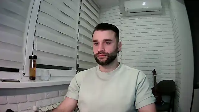 DaddySlava online show from April 7, 6:08 pm