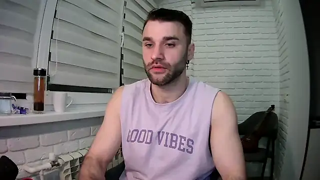 DaddySlava online show from April 8, 6:08 pm