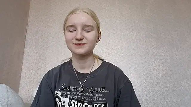 ForwentSeat online show from April 7, 7:09 am