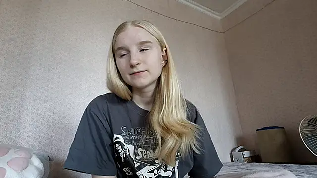 ForwentSeat online show from April 11, 7:13 am