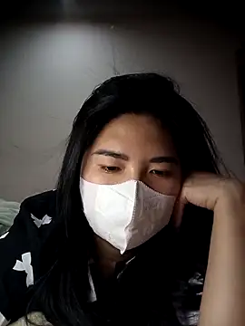 Alicee 001 online show from April 14, 2:56 pm