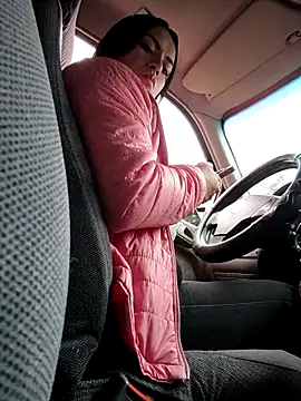 Lesli 26 online show from April 7, 3:12 pm