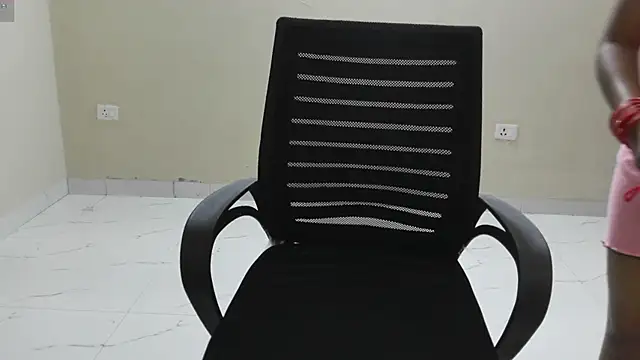 Hot Bhabhi 1 online show from May 27, 8:17 pm
