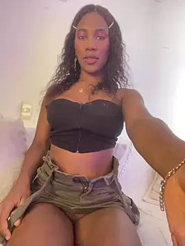 LucianaM 13 online show from April 14, 3:29 pm