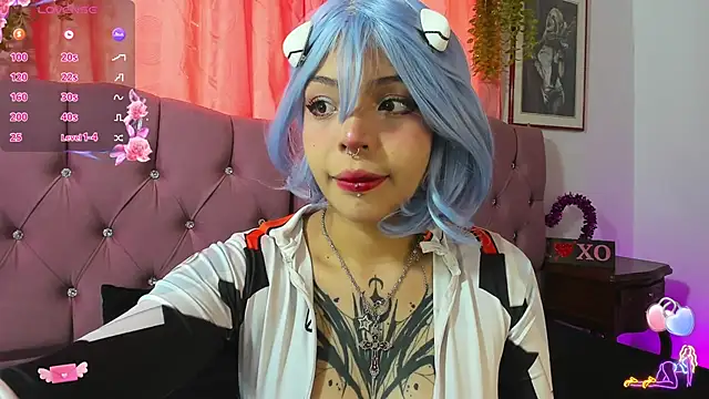 kaoriabyzz  online show from April 10, 8:57 pm