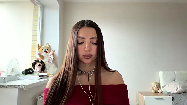 AlvinaMair online show from April 9, 7:47 am