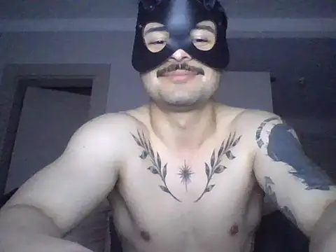 Snapshot of Hayat2Bilet chatting on May 6, 9:53 pm Hayat2Bilet online show from May 6, 9:53 pm