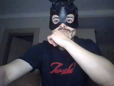Snapshot of Hayat2Bilet chatting on May 22, 7:41 pm Hayat2Bilet online show from May 22, 7:41 pm