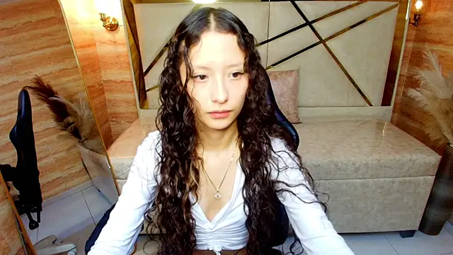 abby  r online show from April 11, 12:42 pm