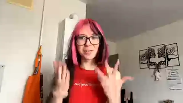 WifeAileen online show from April 14, 7:03 am