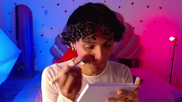 elio fox online show from April 7, 11:32 am