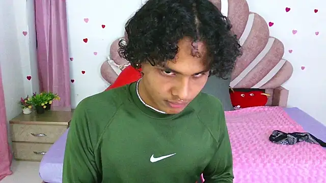 elio fox online show from April 16, 12:17 pm