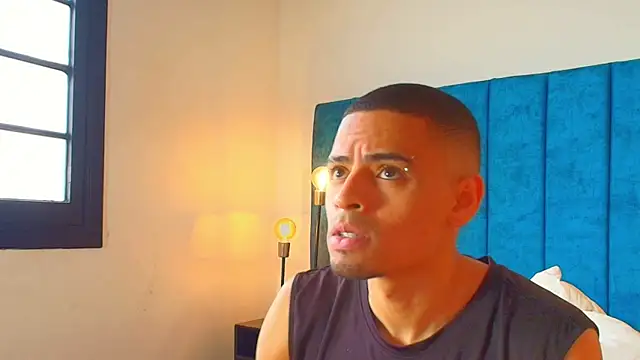 Pablo Cruzz online show from April 8, 7:25 pm