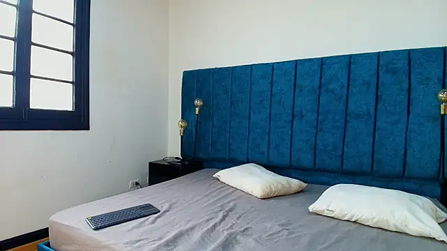 Pablo Cruzz online show from April 12, 7:19 pm