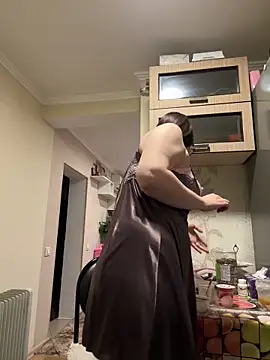 Lindasix online show from April 9, 6:24 pm