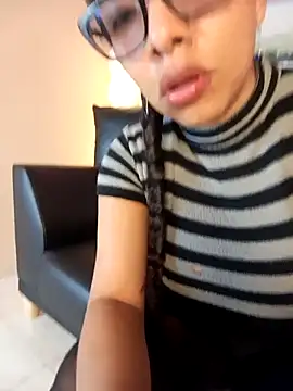 Wolfamara online show from April 8, 1:11 pm