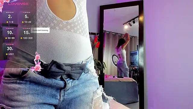 Snapshot of alma_rose_ chatting on May 28, 4:48 pm alma rose online show from May 28, 4:48 pm