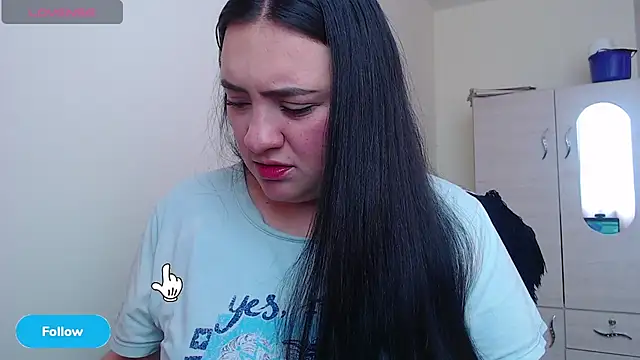 Snapshot of Demy_spicy chatting on June 6, 3:17 pm Demy spicy online show from June 6, 3:17 pm
