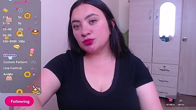 Snapshot of Demy_spicy chatting on June 16, 7:38 pm Demy spicy online show from June 16, 7:38 pm