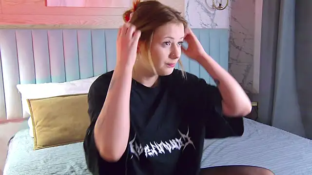 Mila blum online show from April 10, 5:17 pm