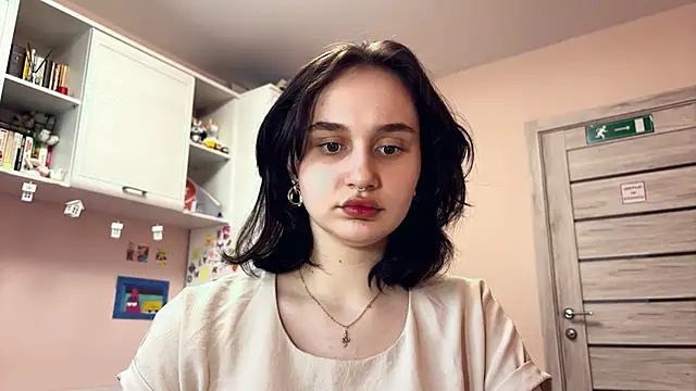 NoraSweetie online show from April 8, 3:34 pm