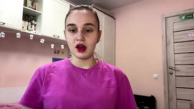 NoraSweetie online show from April 11, 3:16 pm