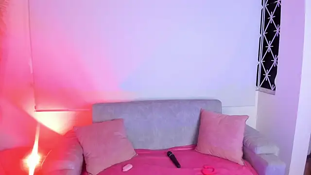 AnyaTwink  online show from April 16, 11:07 pm