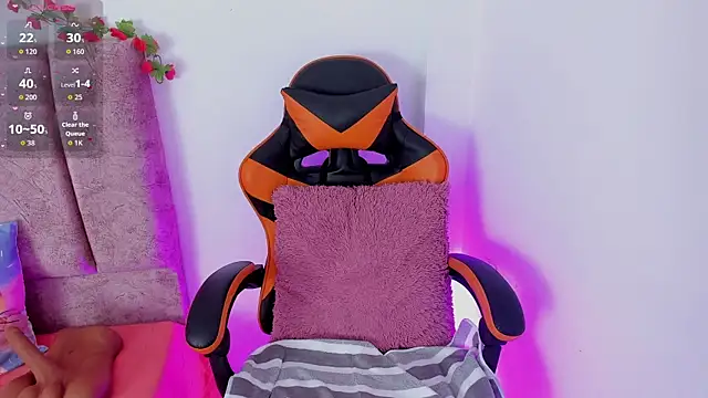 alisson boobs   online show from April 7, 10:20 pm