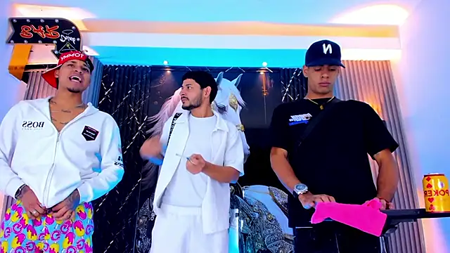 the knights of the night  online show from April 13, 3:34 am