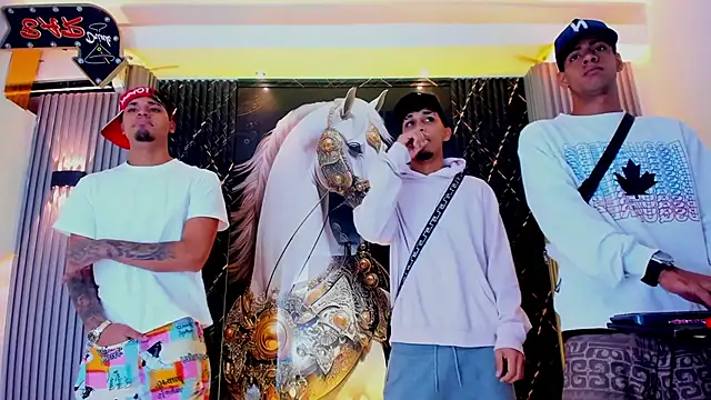 the knights of the night  online show from April 17, 3:42 am