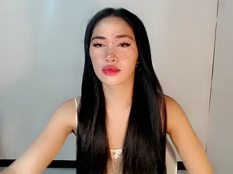 urasiankylie online show from April 18, 5:06 pm