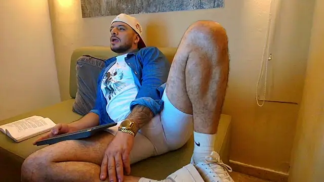 TROY KIRK online show from April 9, 6:19 am