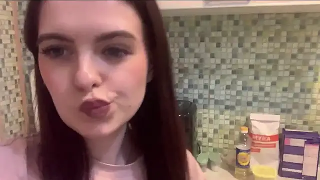 KikiAmino online show from April 9, 5:07 pm