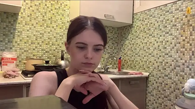 KikiAmino online show from April 15, 7:58 pm