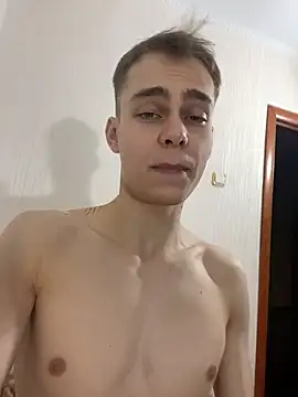 HisDaddyTwink online show from April 15, 8:20 pm