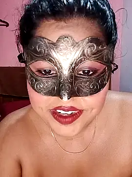 Maskedcurves online show from April 20, 7:00 am