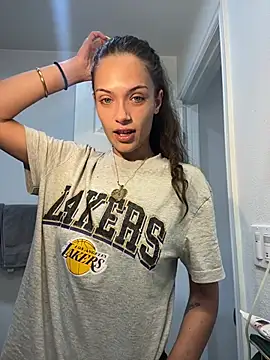 AliciaDx online show from April 13, 7:41 pm