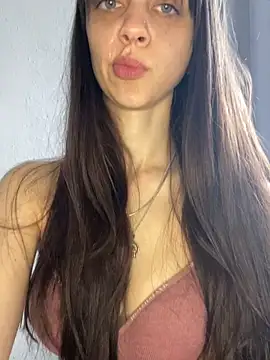 HotGirl1701 online show from June 4, 4:18 am