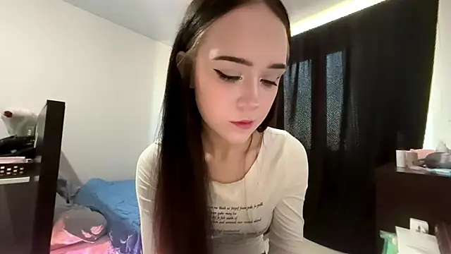 Adeline star online show from April 17, 8:39 am