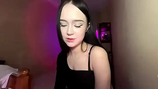 Adeline star online show from April 23, 4:09 pm