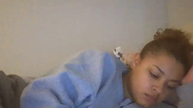 madzbailey online show from June 7, 11:19 pm