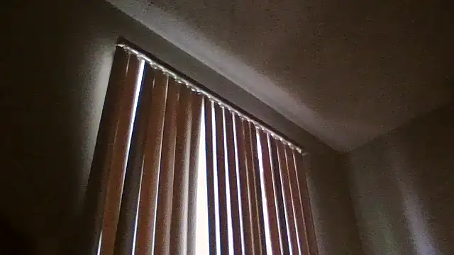 madzbailey online show from July 19, 12:31 pm