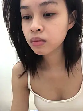 Snapshot of Yenlisu3Zie chatting on May 27, 1:52 pm Yenlisu3Zie online show from May 27, 1:52 pm
