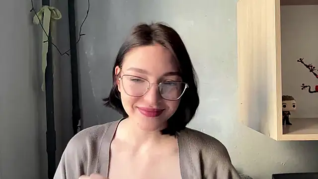 SinfulStarlight online show from April 12, 5:12 am